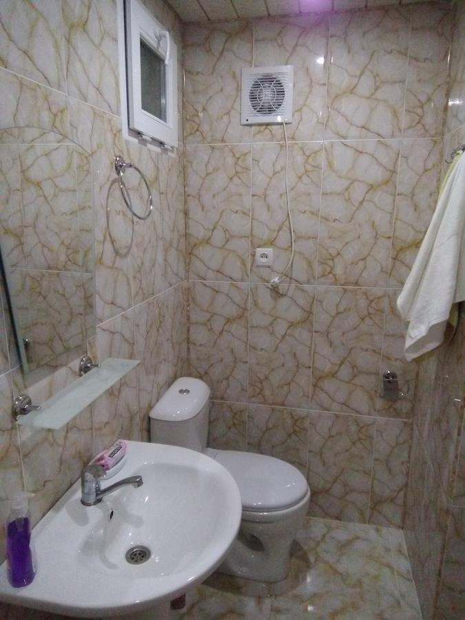 Guest House Fazisi クタイシ エクステリア 写真